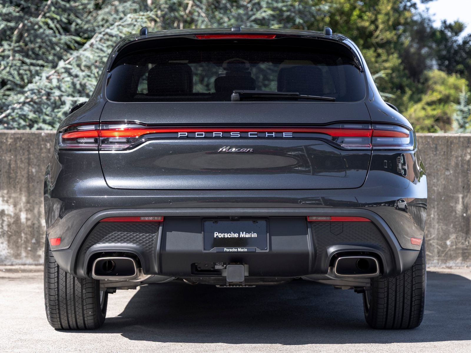 2026 Porsche Macan Base