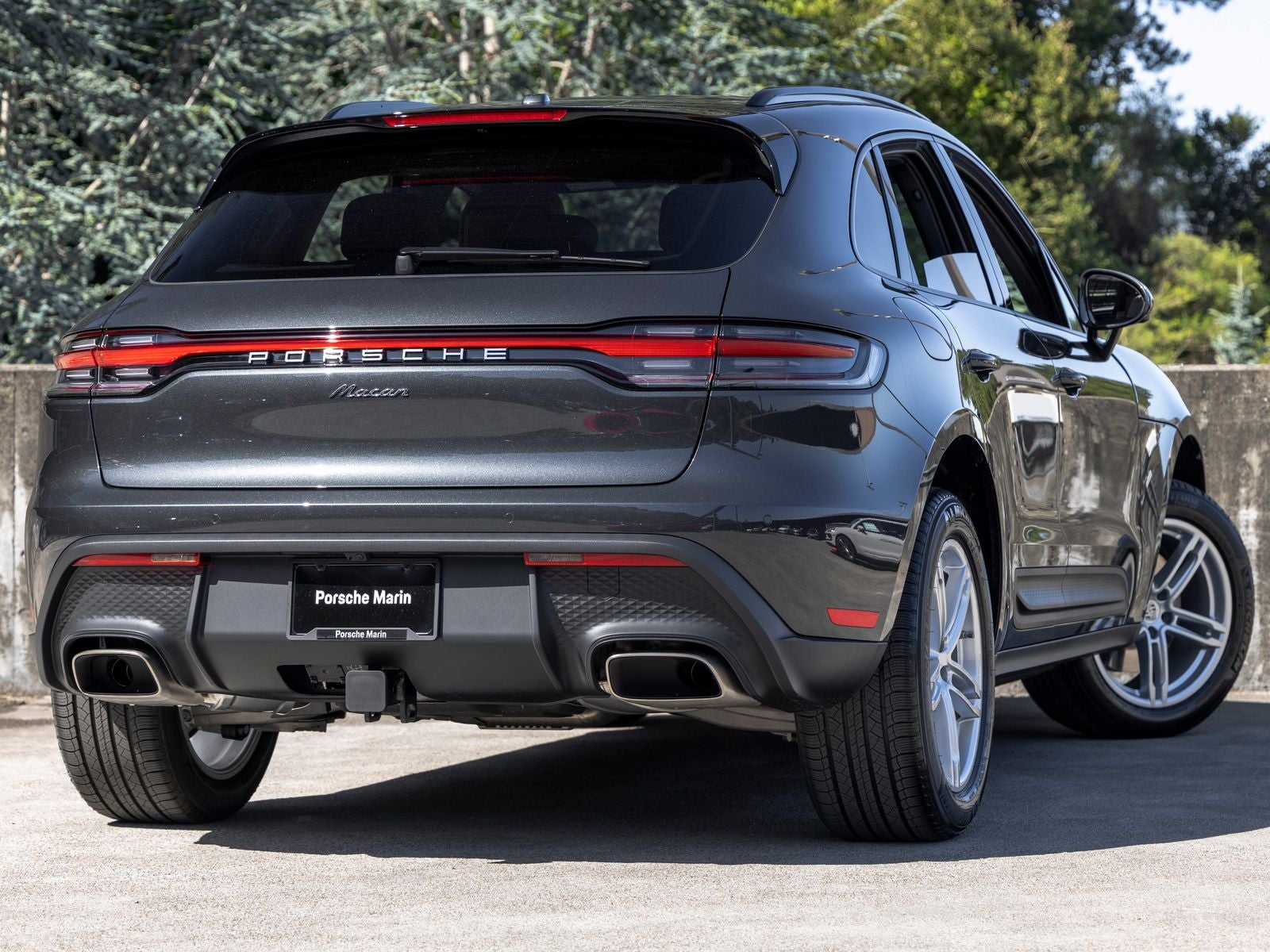 2026 Porsche Macan Base