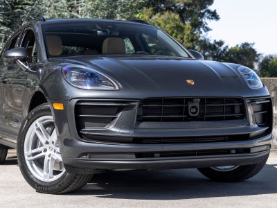 2026 Porsche Macan Base