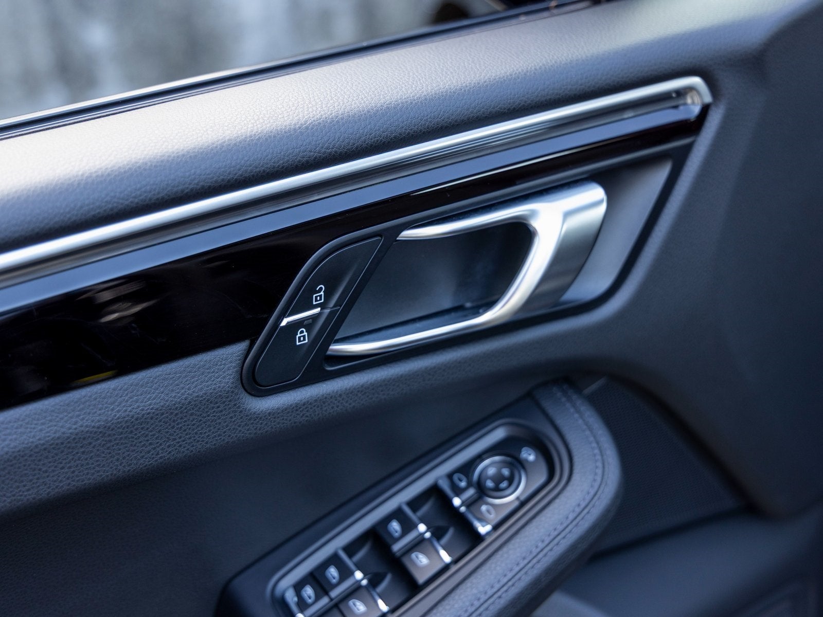 2022 Porsche Macan Macan