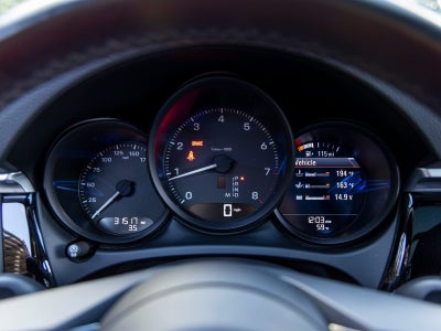 2022 Porsche Macan Macan