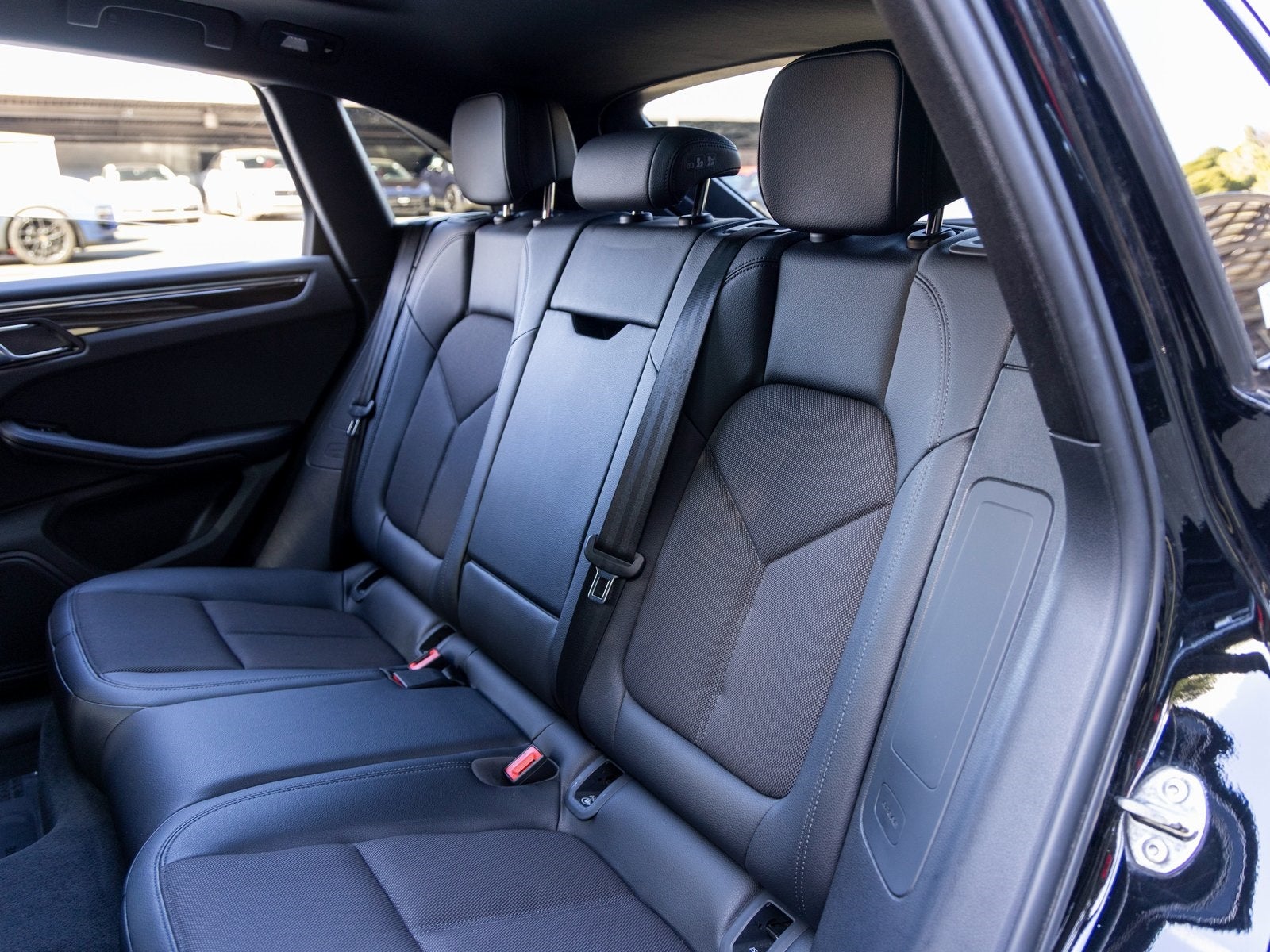 2022 Porsche Macan Macan