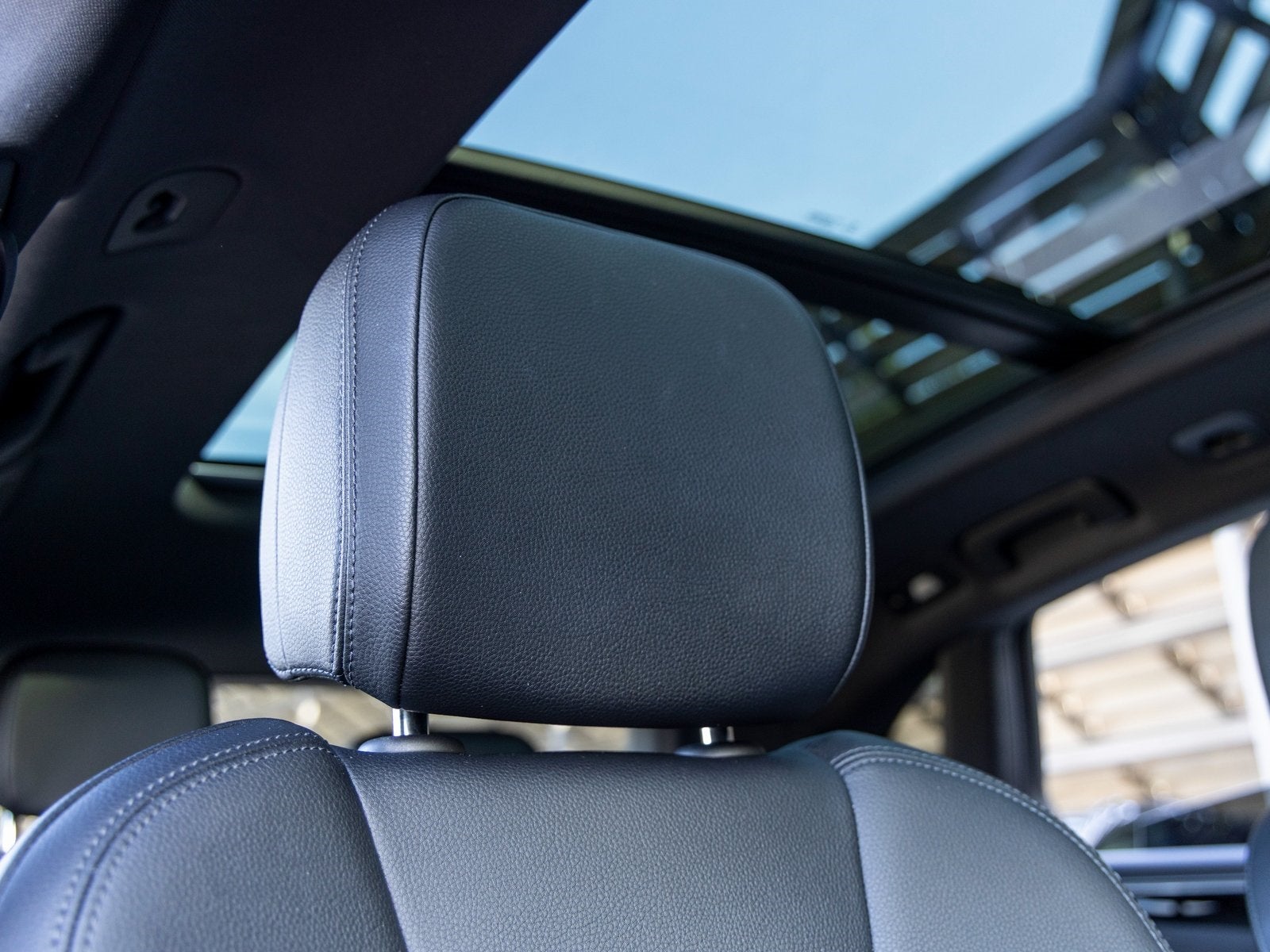 2022 Porsche Macan Macan