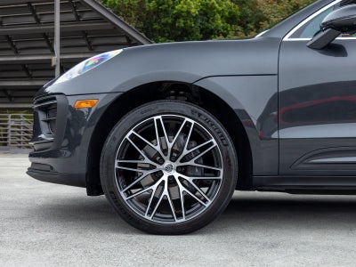 2022 Porsche Macan Base