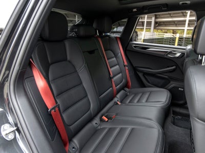 2022 Porsche Macan Base
