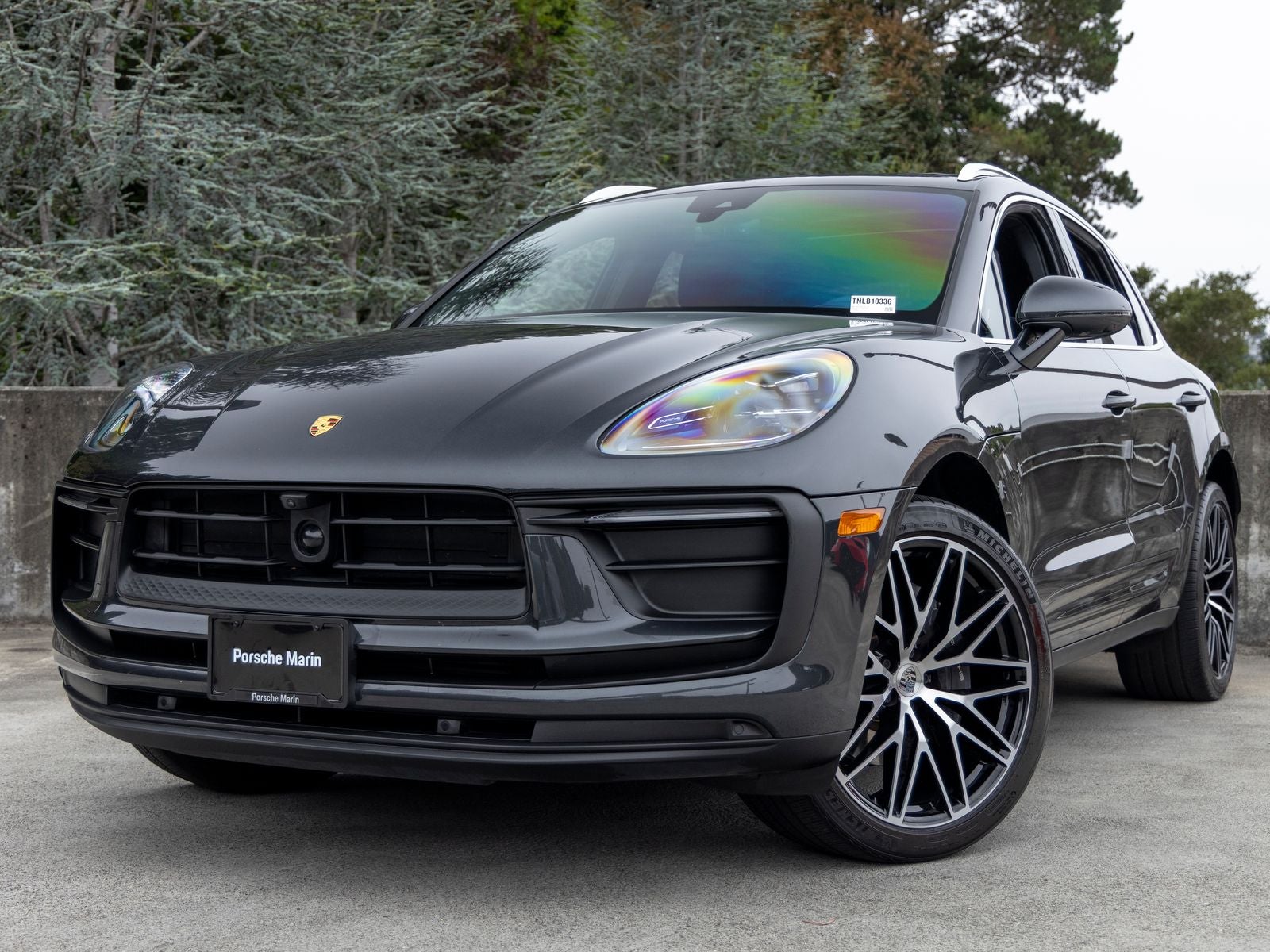 2022 Porsche Macan Base
