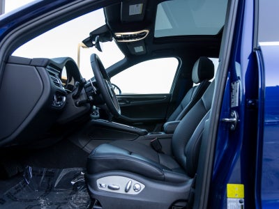 2025 Porsche Macan Macan