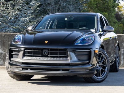 2025 Porsche Macan T