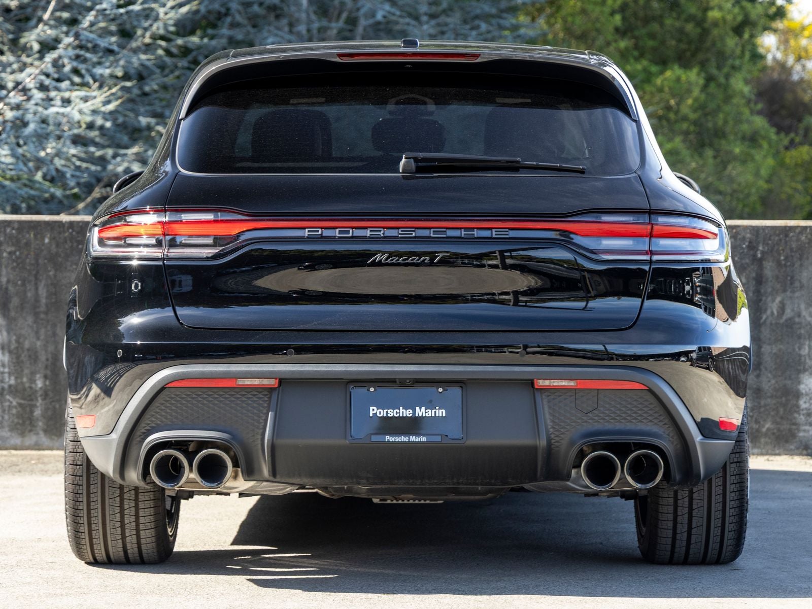 2025 Porsche Macan T