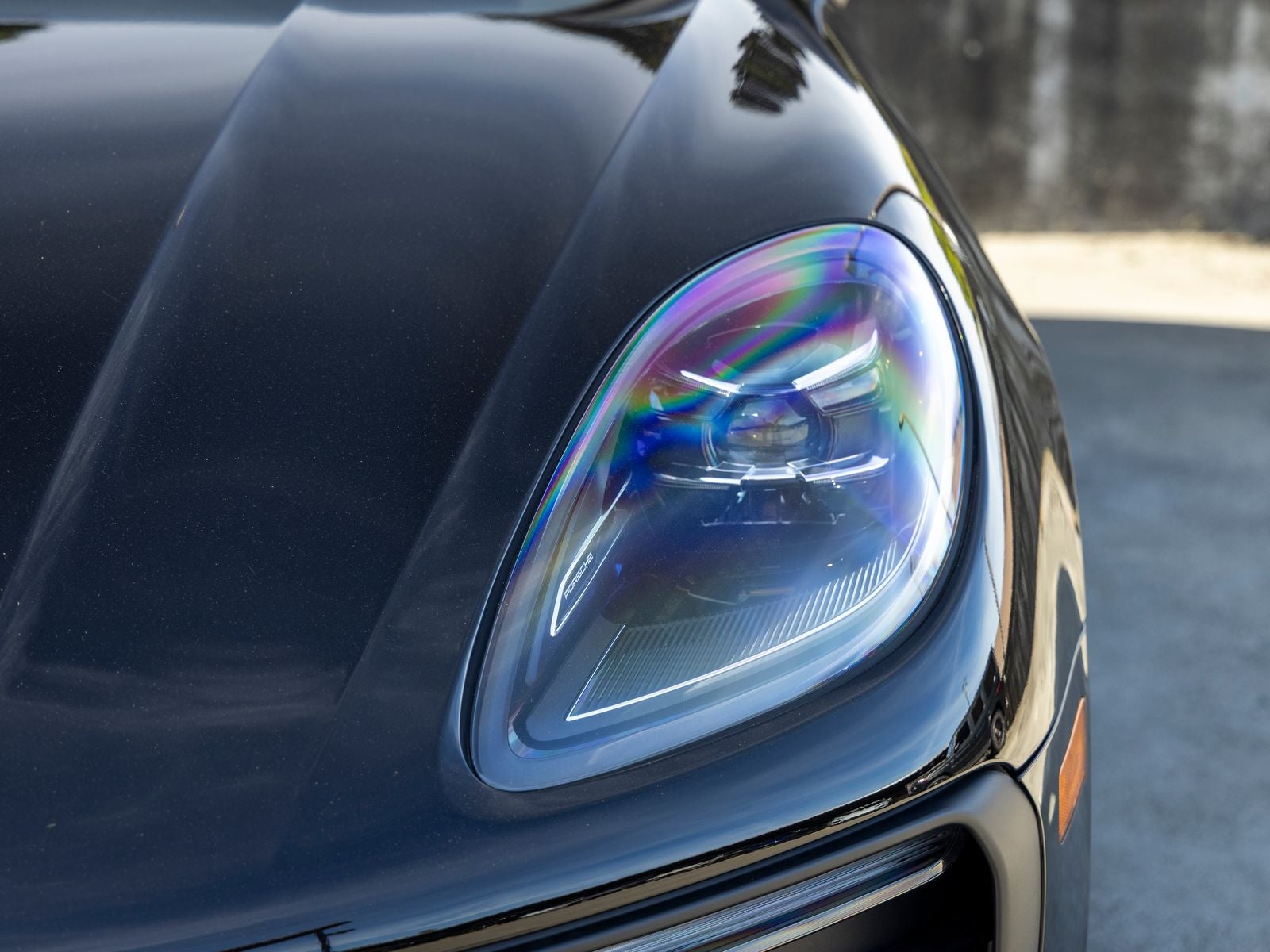 2025 Porsche Macan T