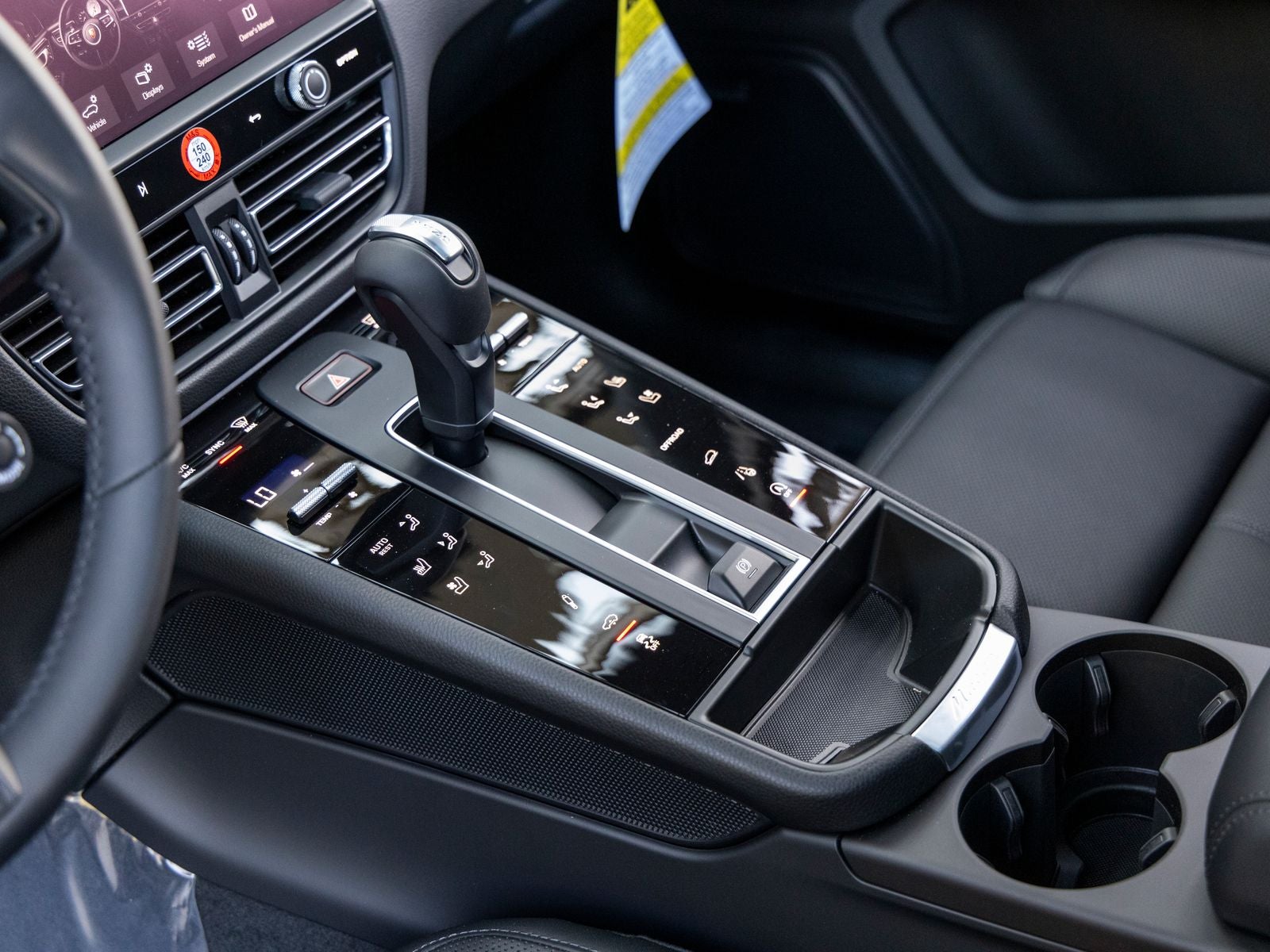 2025 Porsche Macan T