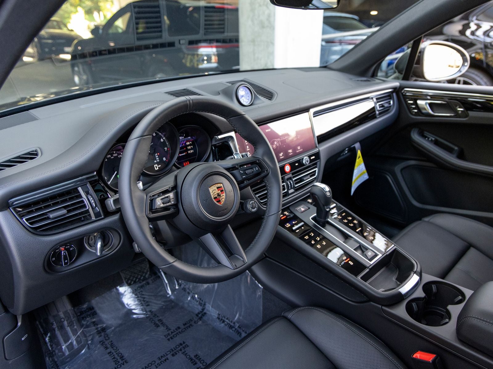 2025 Porsche Macan T