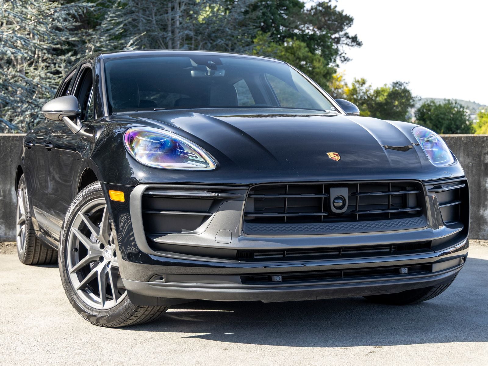 2025 Porsche Macan T