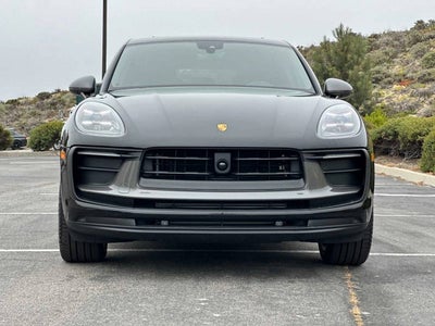 2025 Porsche Macan Macan T