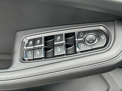 2025 Porsche Macan Macan T