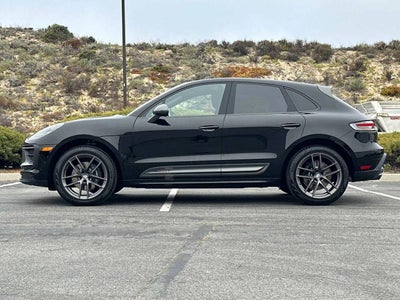 2025 Porsche Macan Macan T