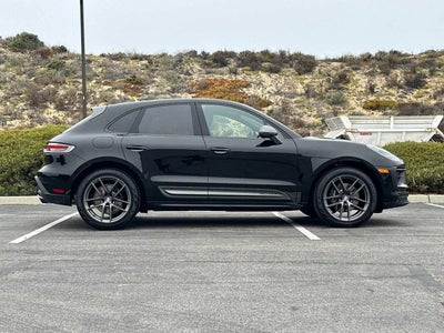 2025 Porsche Macan Macan T