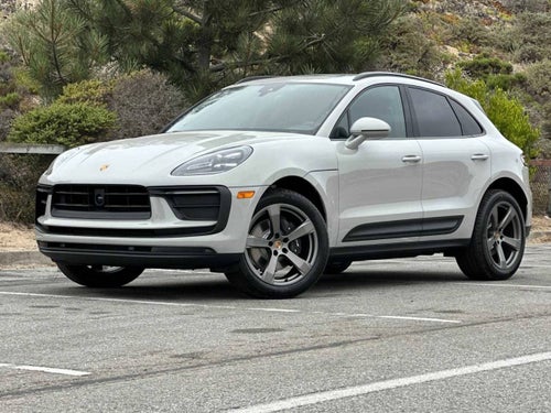 2025 Porsche Macan Macan