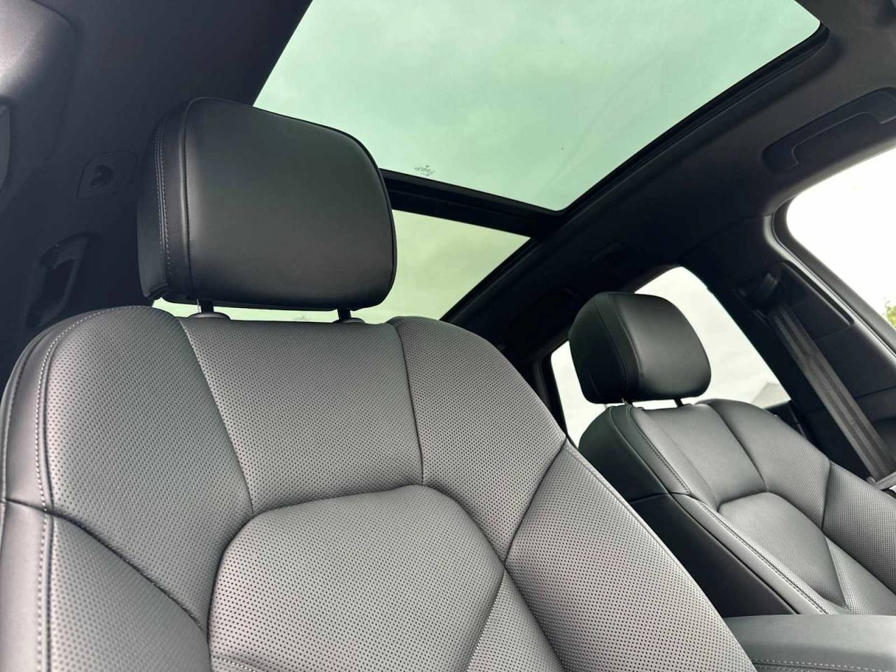 2025 Porsche Macan Macan