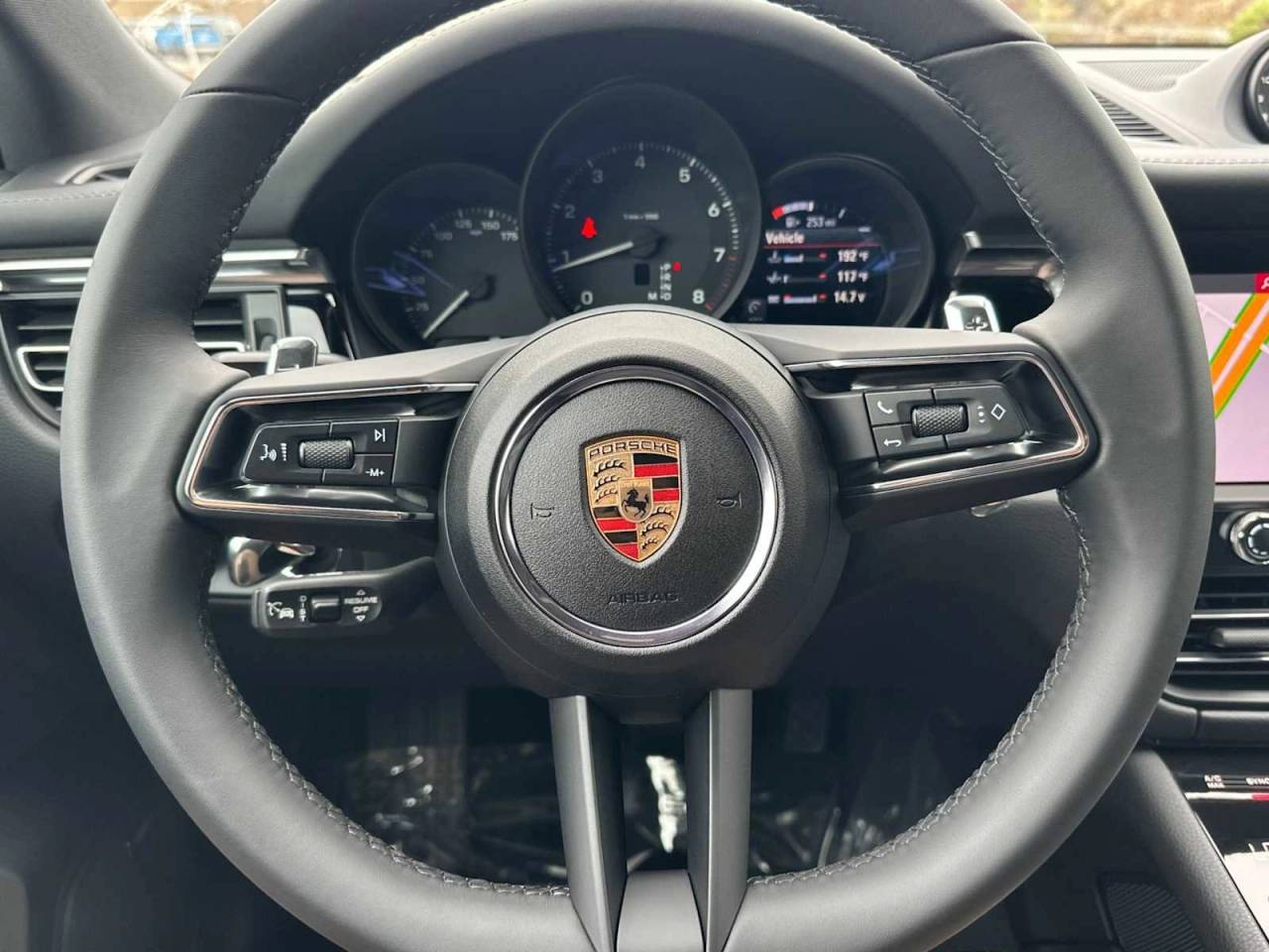 2025 Porsche Macan Macan