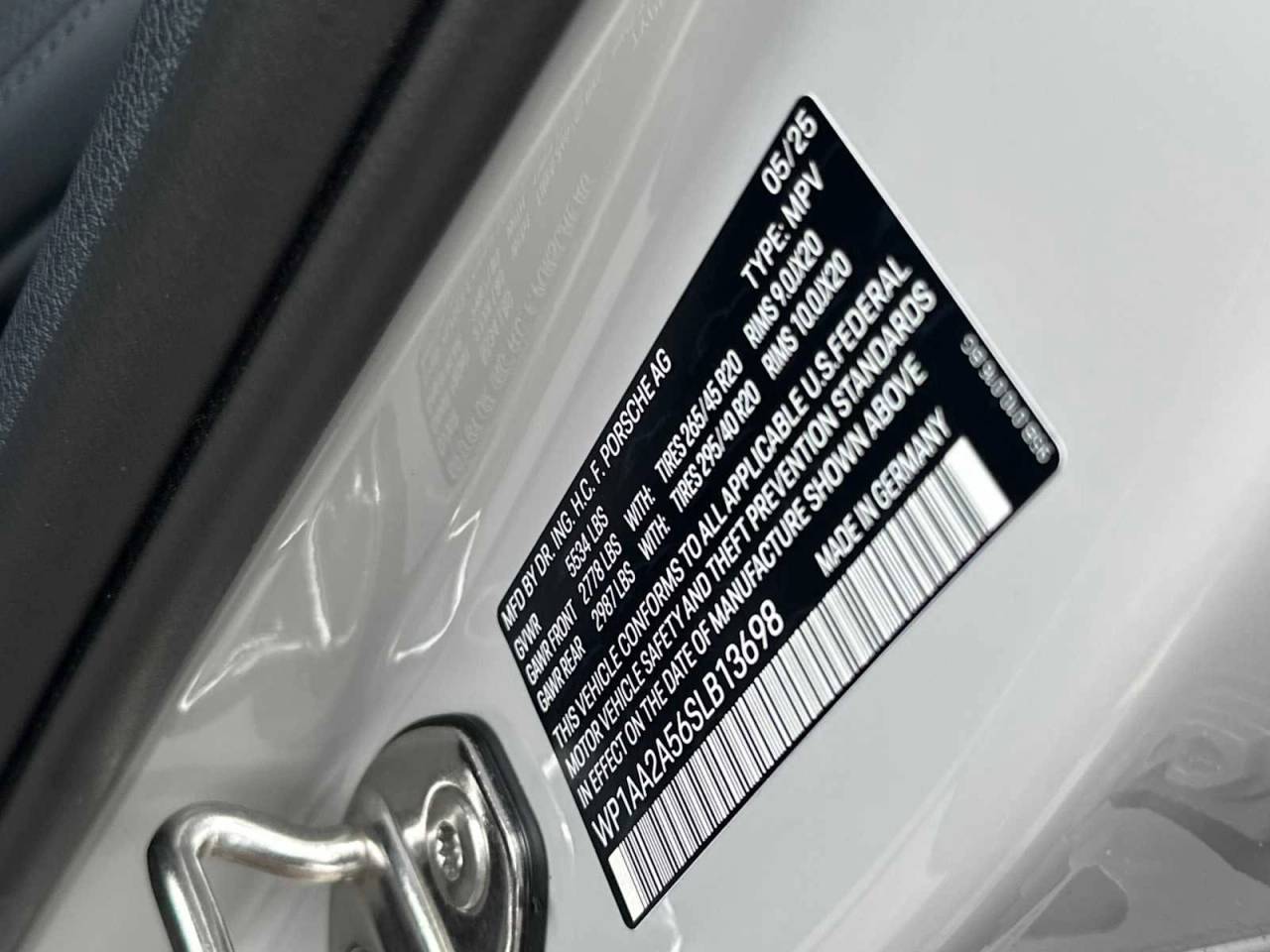 2025 Porsche Macan Macan