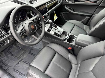 2025 Porsche Macan Macan