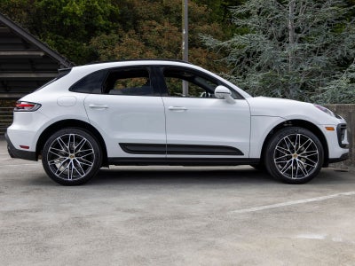 2026 Porsche Macan Macan