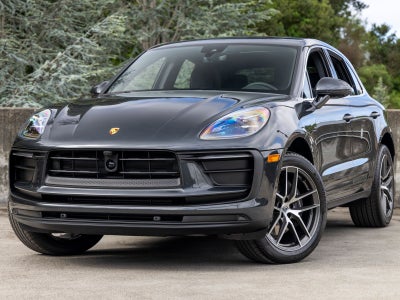 2026 Porsche Macan Base