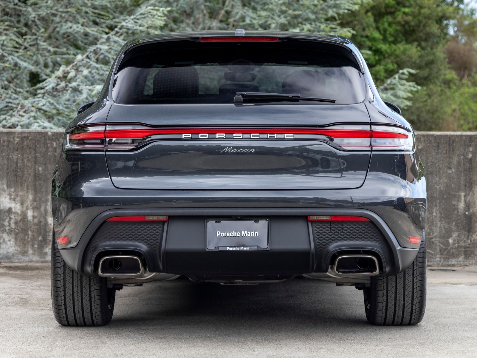 2026 Porsche Macan Base