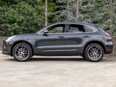 2026 Porsche Macan Base