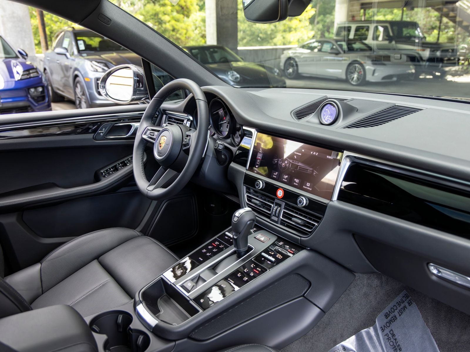 2026 Porsche Macan Base