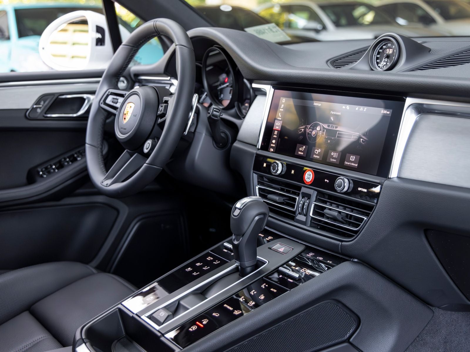 2026 Porsche Macan Base