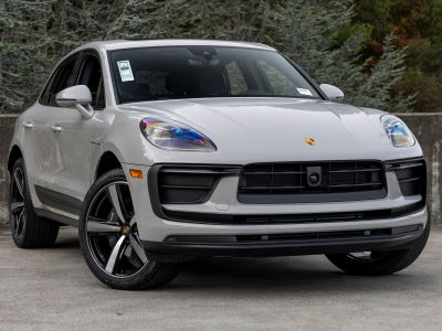 2026 Porsche Macan Macan