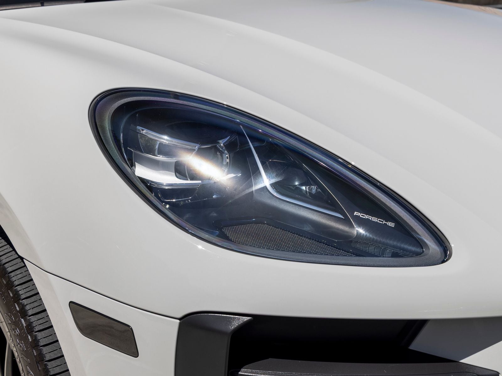 2021 Porsche Macan Macan
