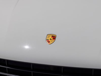 2021 Porsche Macan Macan