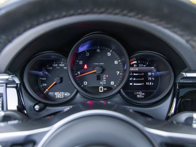 2021 Porsche Macan Macan