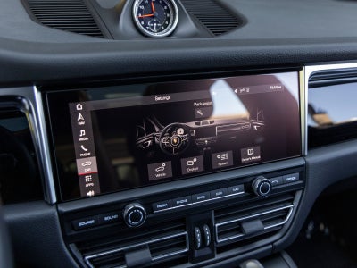 2021 Porsche Macan Macan