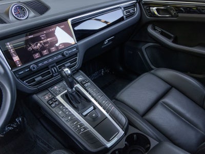2021 Porsche Macan Macan