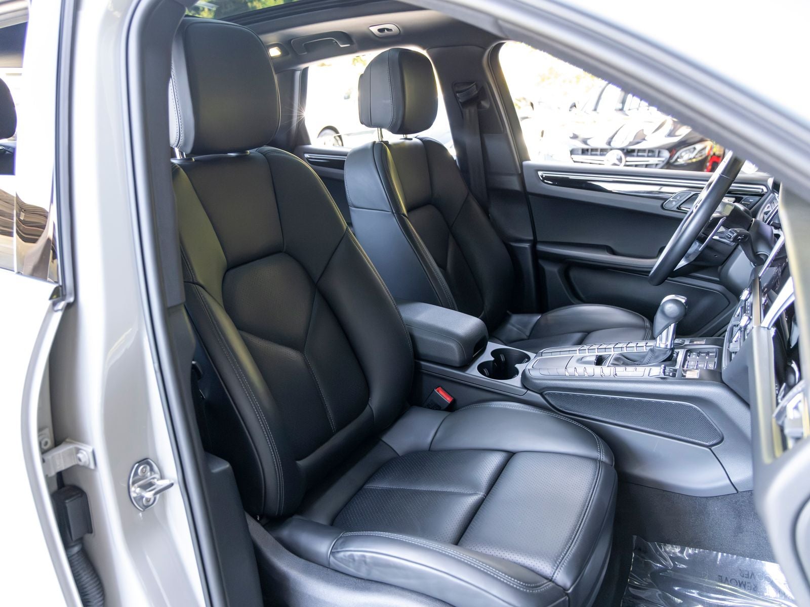 2021 Porsche Macan Macan