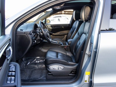 2023 Porsche Macan Macan (MY23)