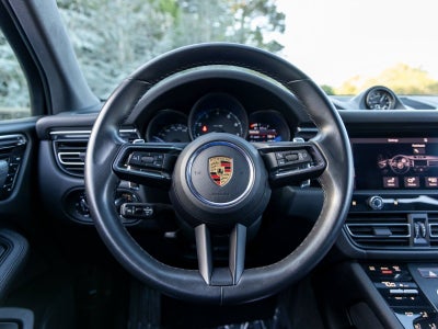 2023 Porsche Macan Macan (MY23)