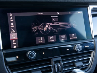 2023 Porsche Macan Macan (MY23)