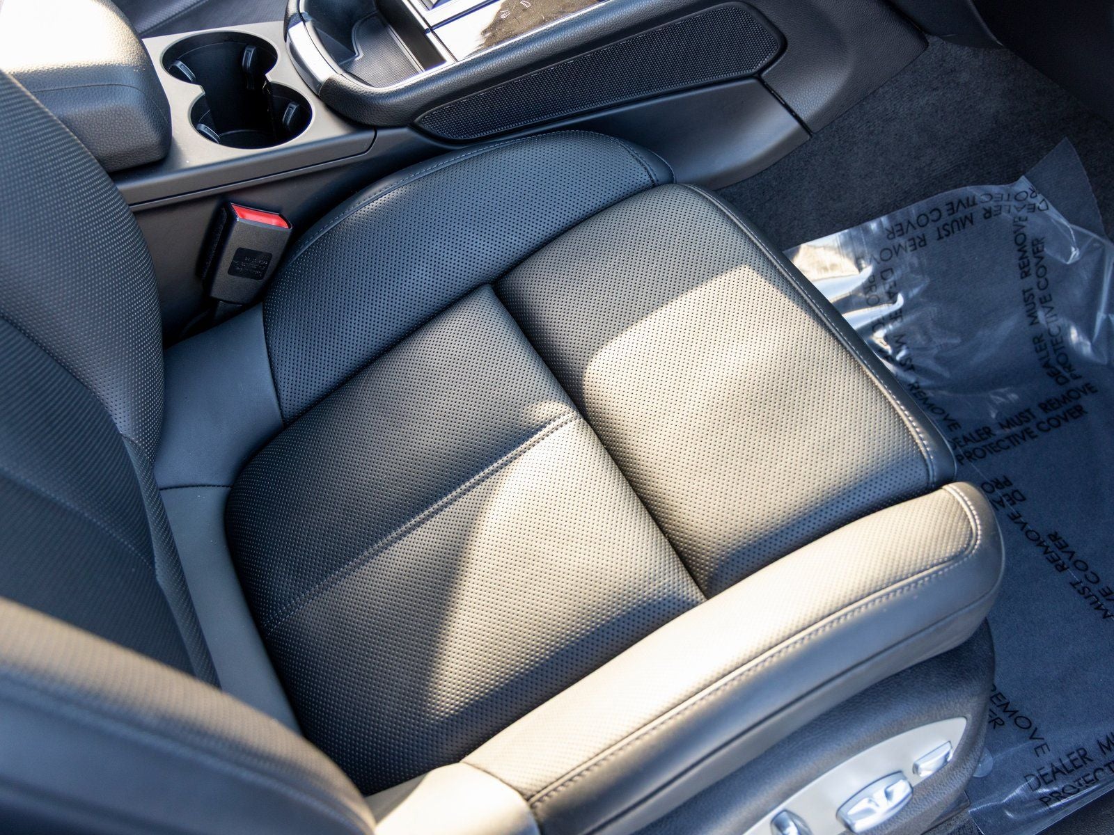 2023 Porsche Macan Macan (MY23)