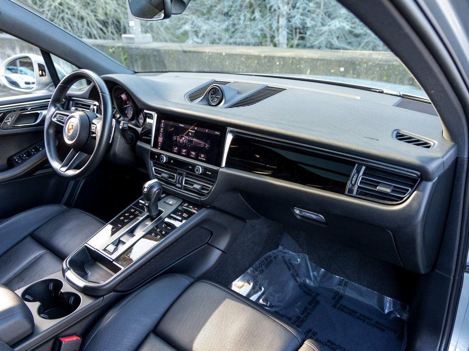 2023 Porsche Macan Macan (MY23)