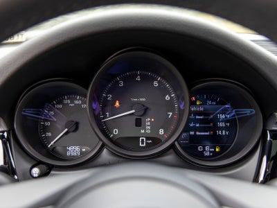 2026 Porsche Macan Macan