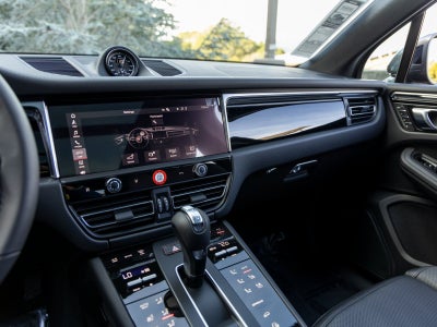 2026 Porsche Macan Macan T