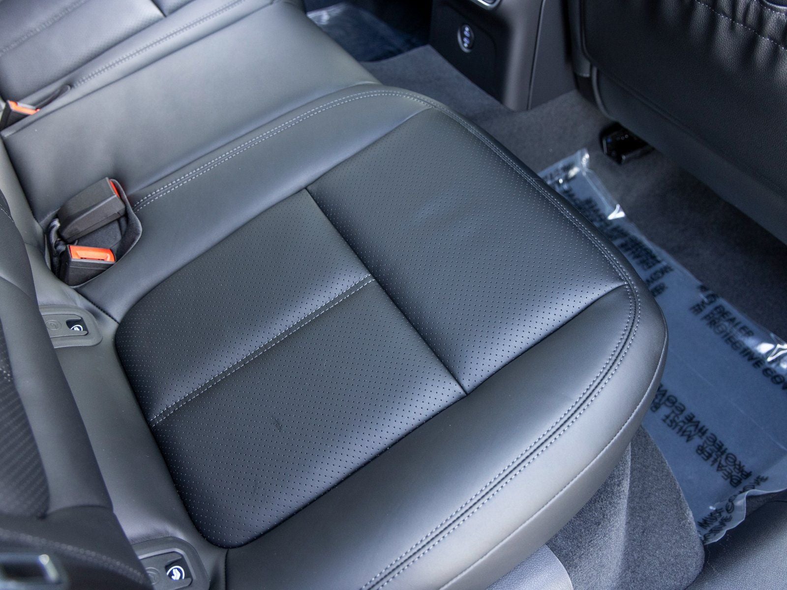 2026 Porsche Macan Macan T