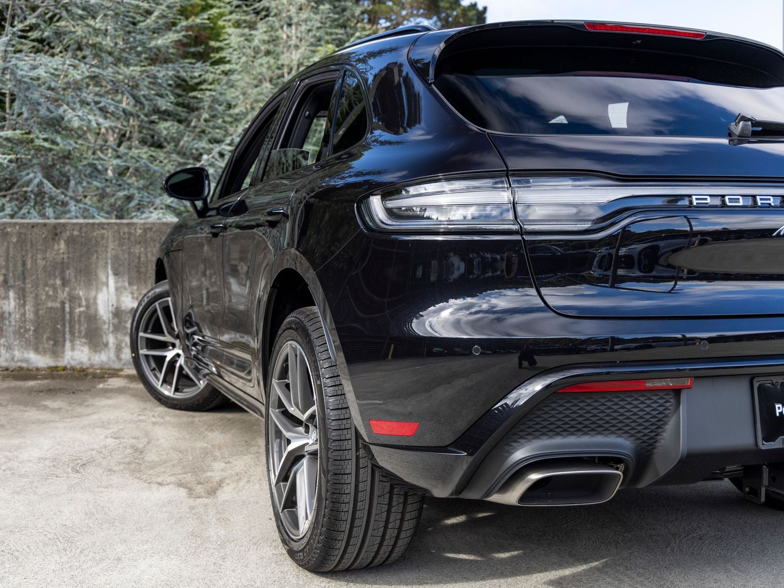 2026 Porsche Macan Base
