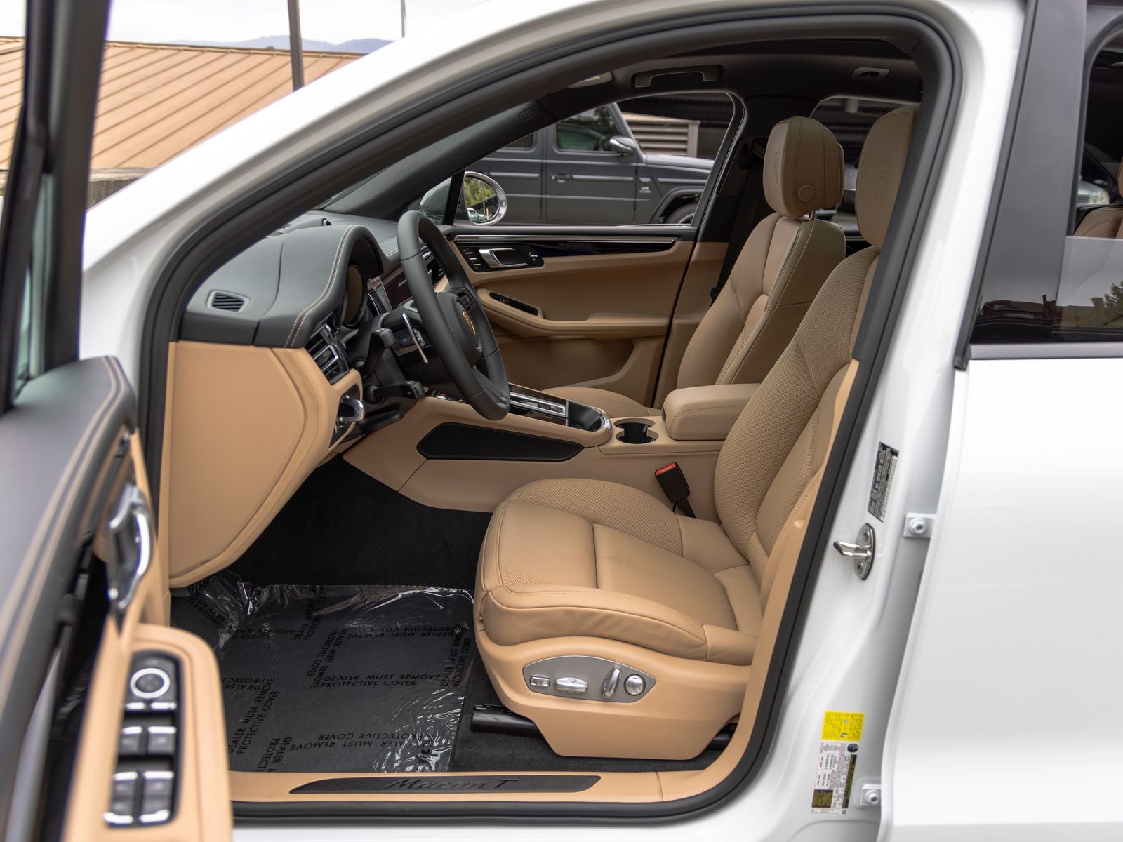 2026 Porsche Macan T