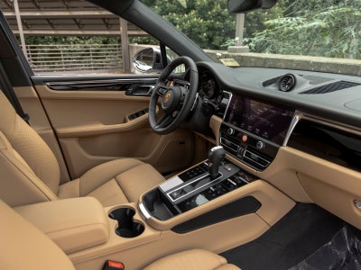 2026 Porsche Macan T